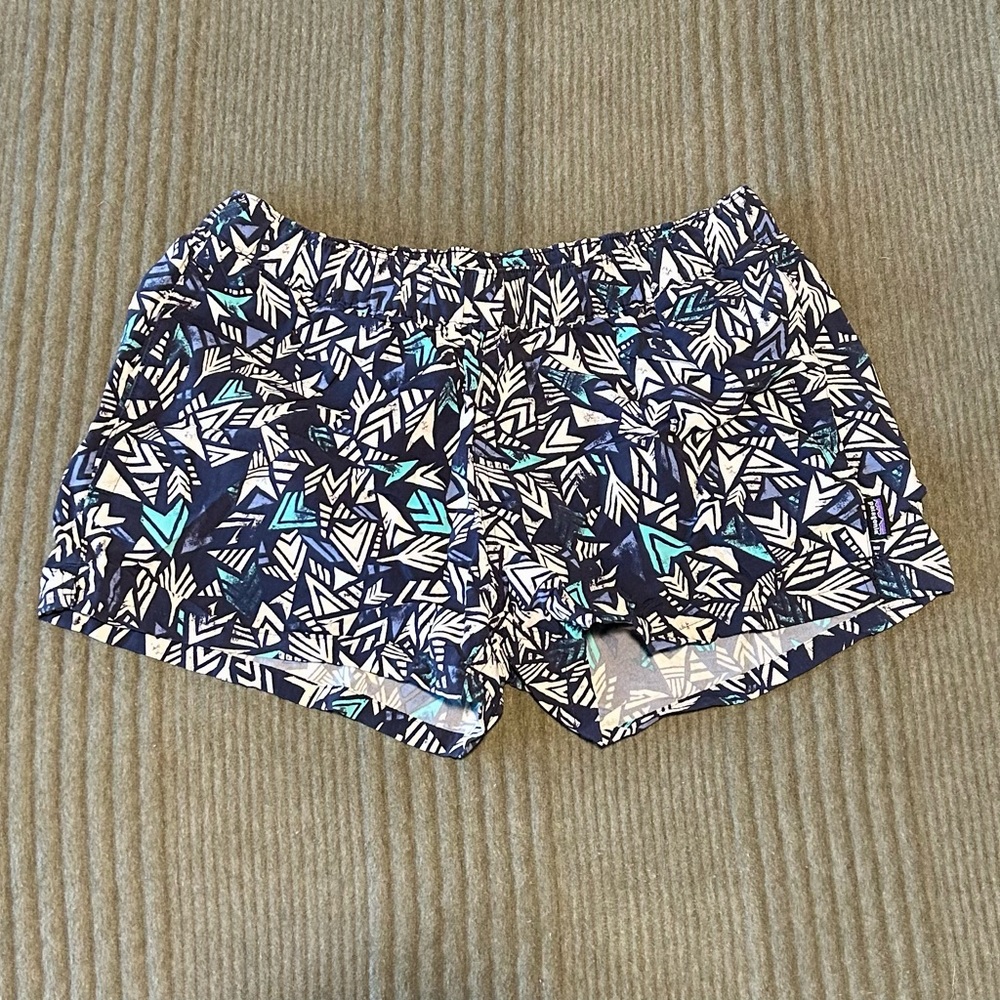 Patagonia barely baggies 2.5” nylon athletic outdoor shorts